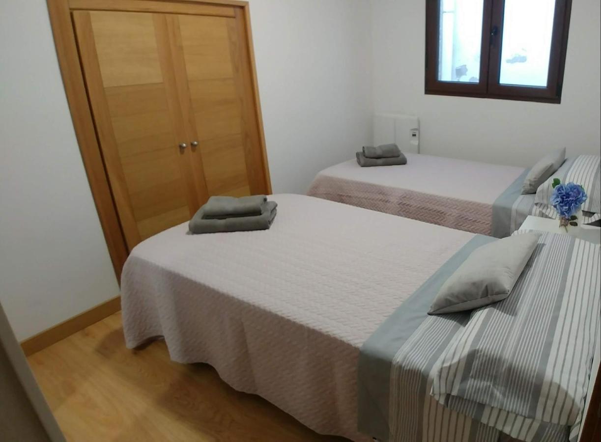 Piso Muy Luminoso En Zona Vieja Apartment Pontevedra Luaran gambar