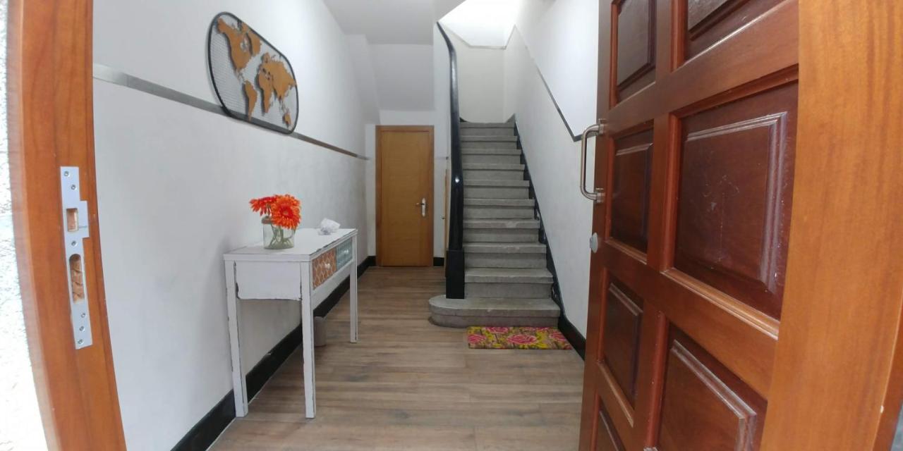 Piso Muy Luminoso En Zona Vieja Apartment Pontevedra Luaran gambar